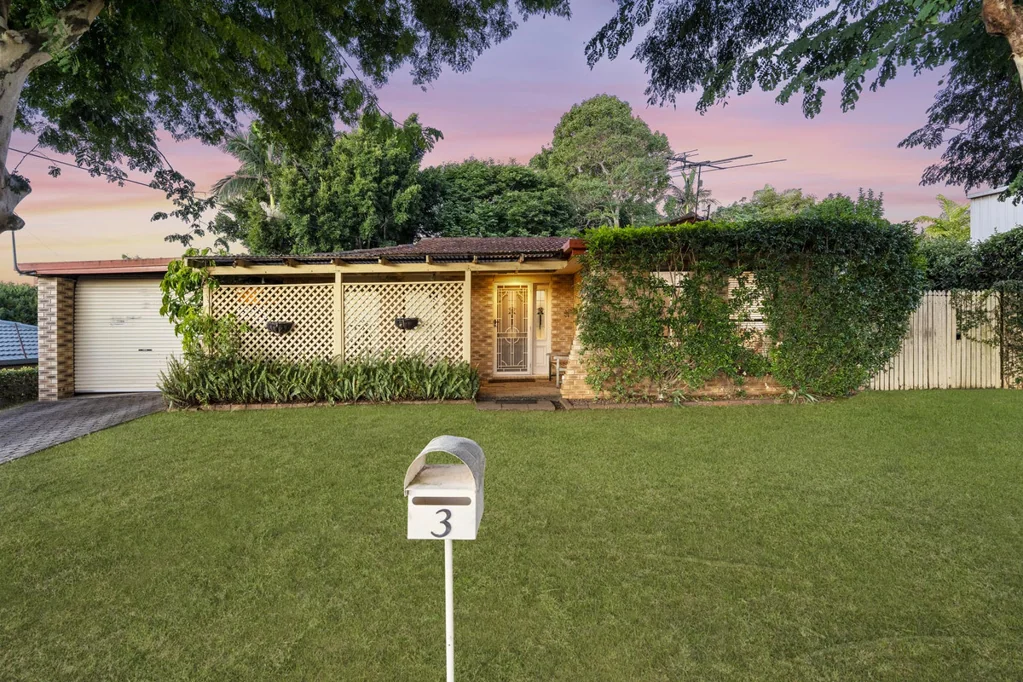 Rochedale South 3 Bedroom Light-filled 3-bed home in a peaceful southside pocket