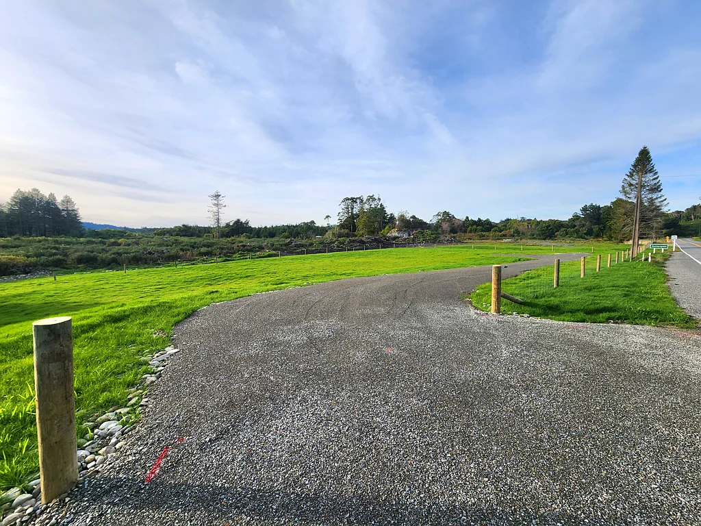 Paroa Blank canvas with big potential