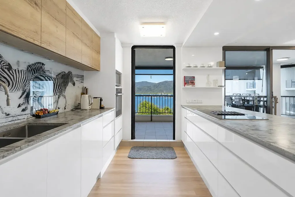 Cairns City 2Kwarto ASPIRATIONAL ADDRESS, IMMACULATE INTERIOR, EXCEPTIONAL VIEWS