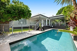 21 Algoori Street, Morningside