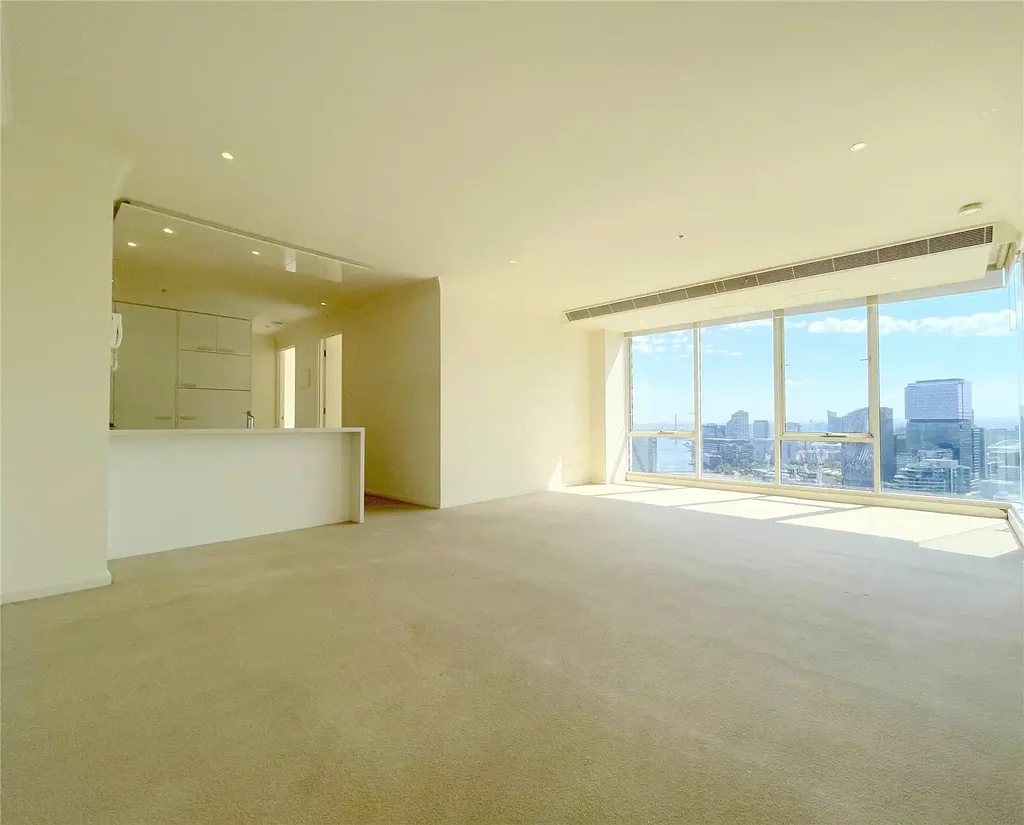 Bright and Spacious Three Bedroom Apartment with Eye-Catching Views of the Yarra River, Docklands and City Skyline!