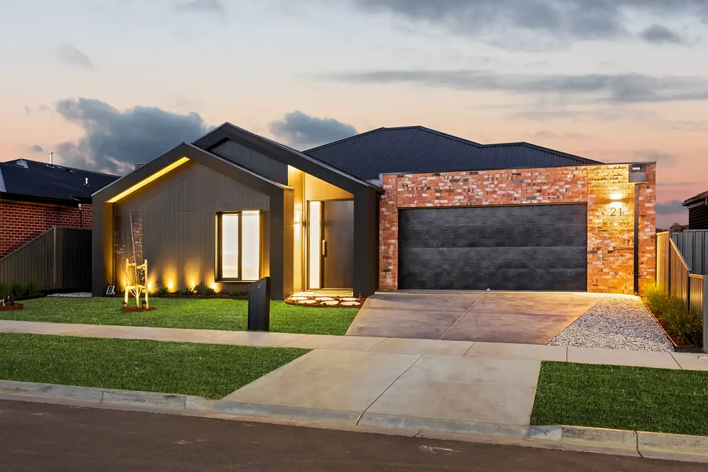 Lucas 4Kwarto Modern Luxury, Without the Wait
