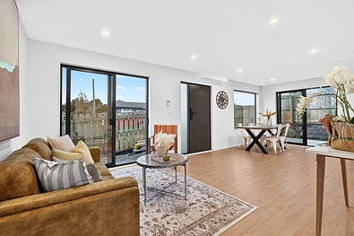 10E Bittern Place, Henderson, Waitakere City, 4 침실, 2 욕실, Townhouse
