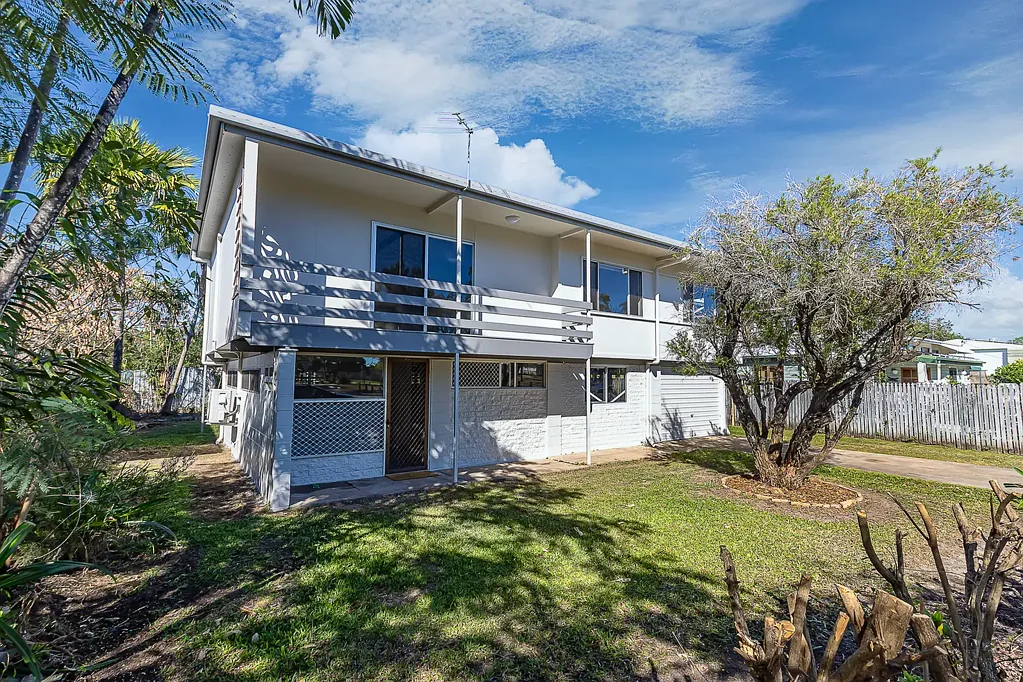 Kelso 3 Bedroom Renovated & Move in Ready