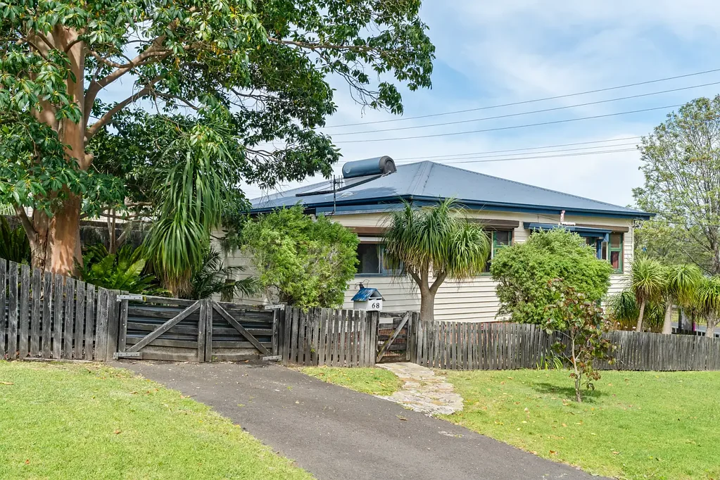 Milton 3房  Renovator's Dream in the Heart of Milton