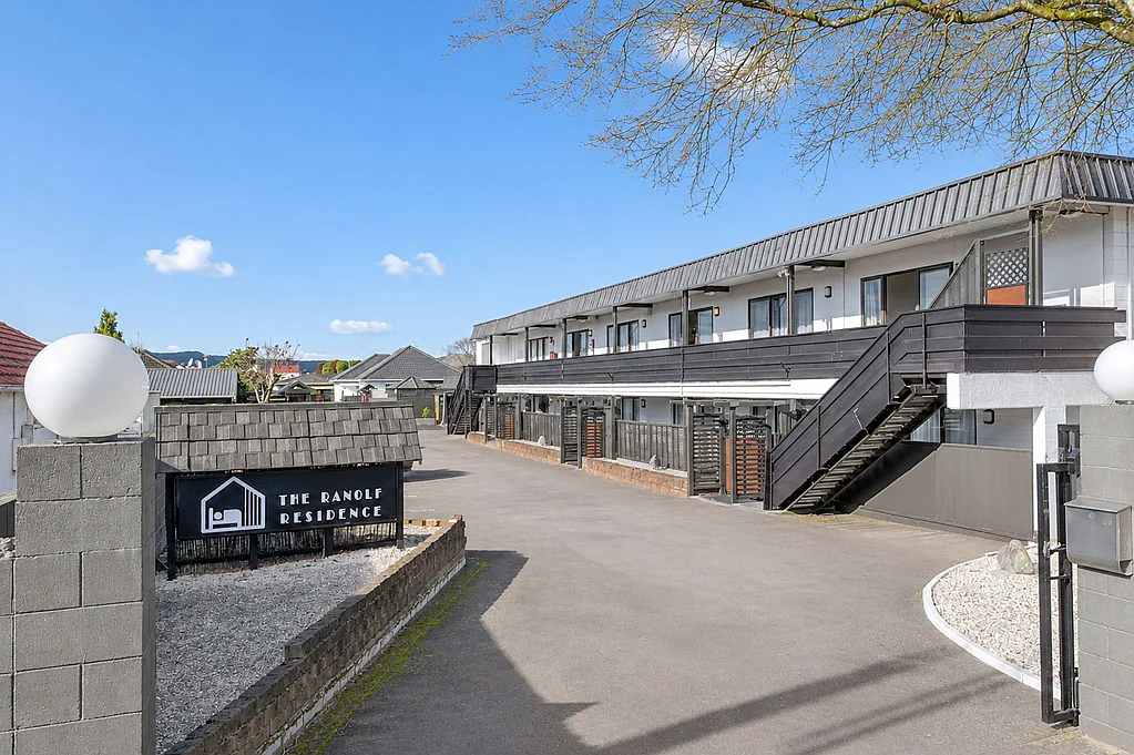 Victoria Prime InnerCity Freehold Accommodation Opportunity