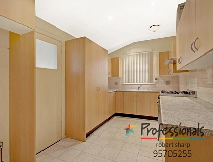 32 Coleborne Avenue, Mortdale, St George, 3 कमरे, 1 बाथरूम, House