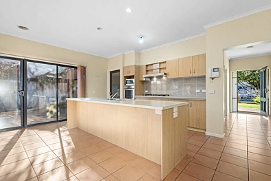 13 Marshall Avenue, Clayton, VIC 3168, 6房, 3浴, House