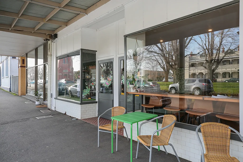 Camperdown 1Kwarto Commercial shop front - Investment Opportunity