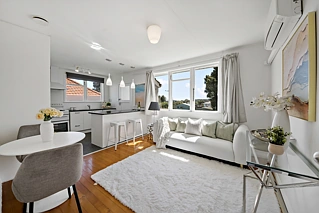 35 Taniwha Street, Wai O Taiki Bay, Auckland City