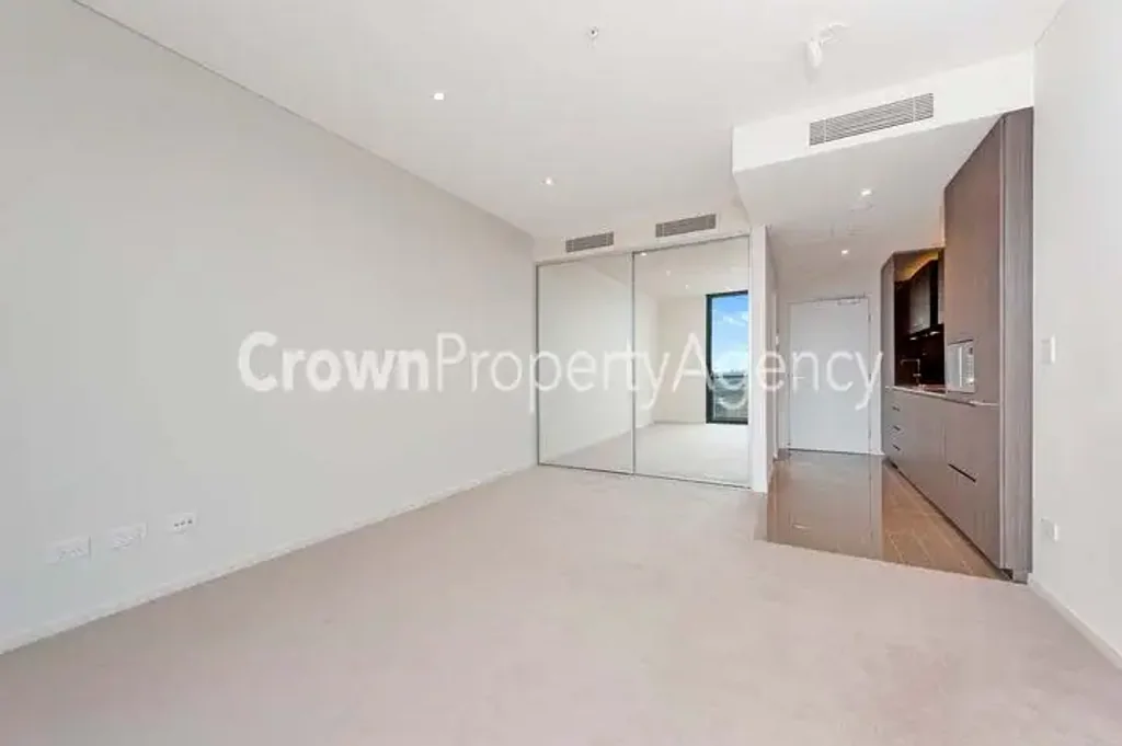 Dual Key Studio With East Facing Aspect on Level 23 - Gas & Electricity Included (Share Laundry)