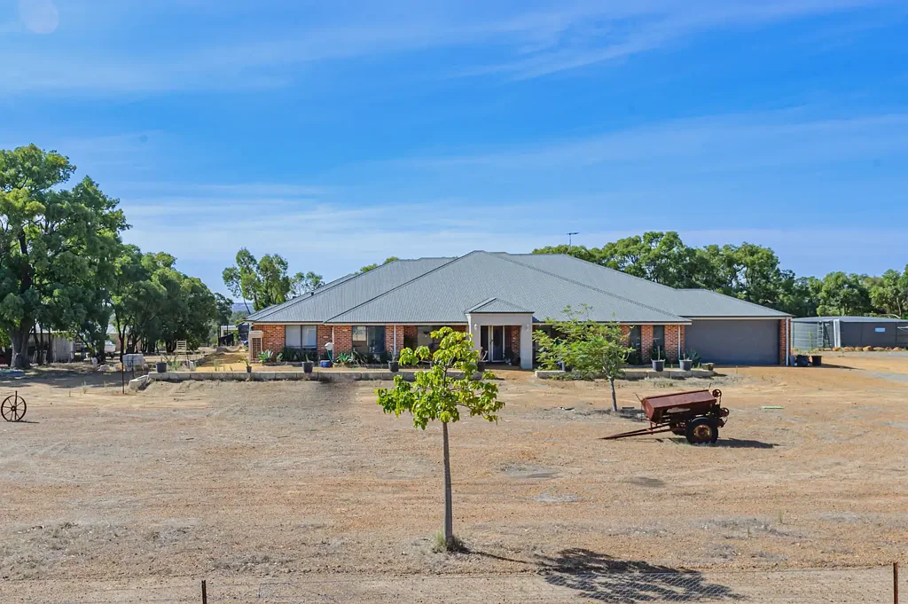 193 Turtledove Drive, Lower Chittering, WA 6084