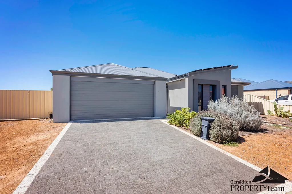 10 Isobel Way, Wandina, WA 6530