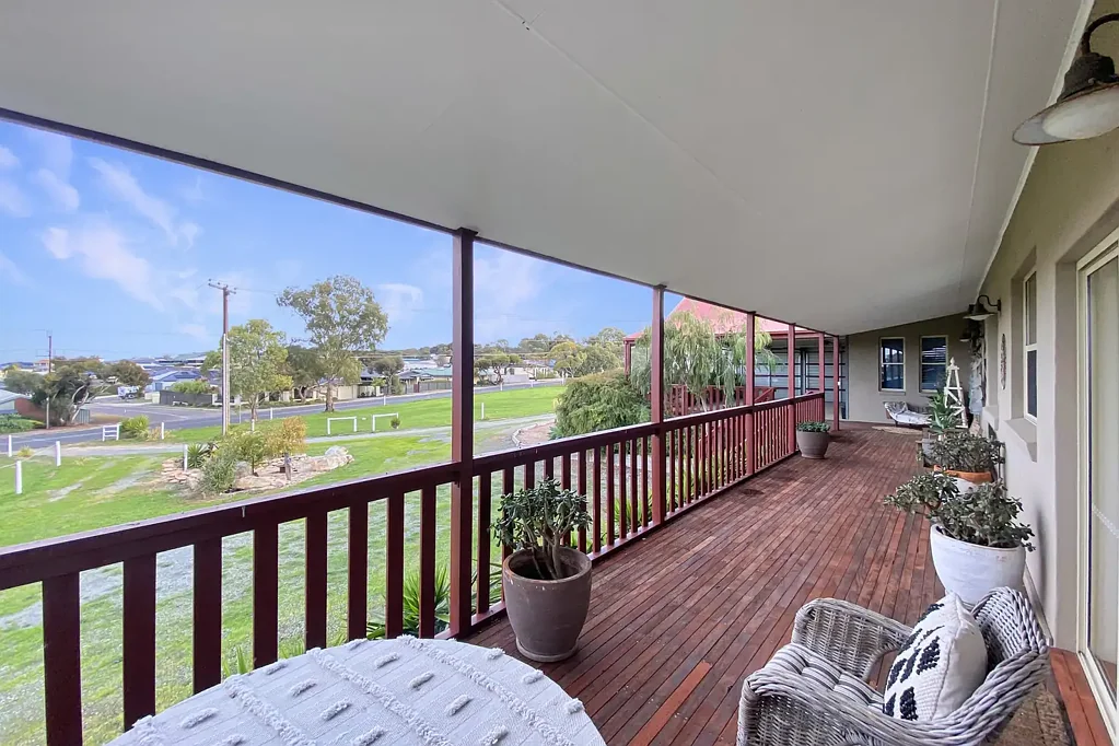 Charming Fully Furnished Farm Style Home