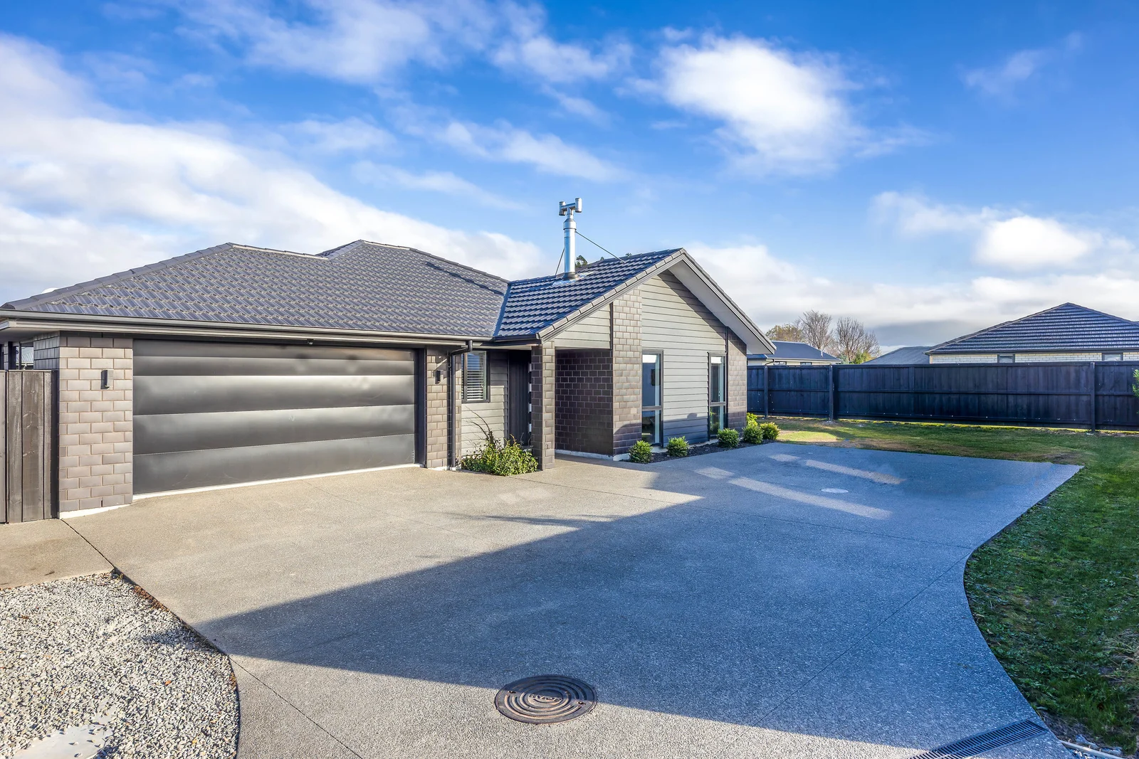 Amberley 4બેડરૂમ Modern Living with Established Appeal