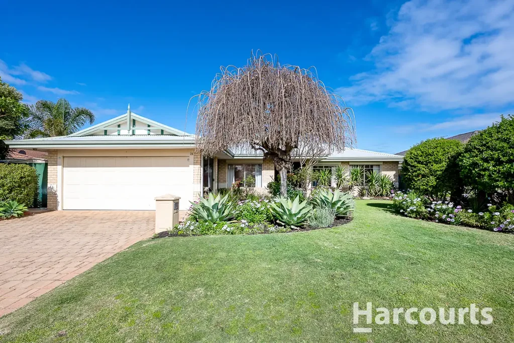 Kinross 5Moenga Charming Family Home in a Sought-After Location!!