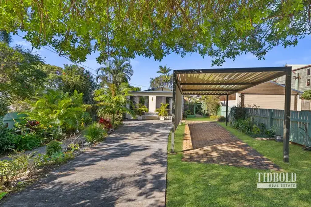 Redland Bay 3ห้องนอน CHARMING HOME IN PRIME REDLAND BAY LOCATION!