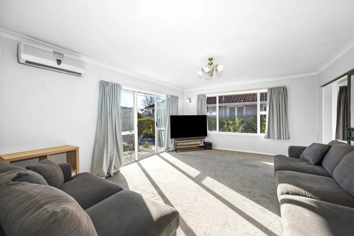 Bishopdale 2房  A Home With Heart And Opportunity!