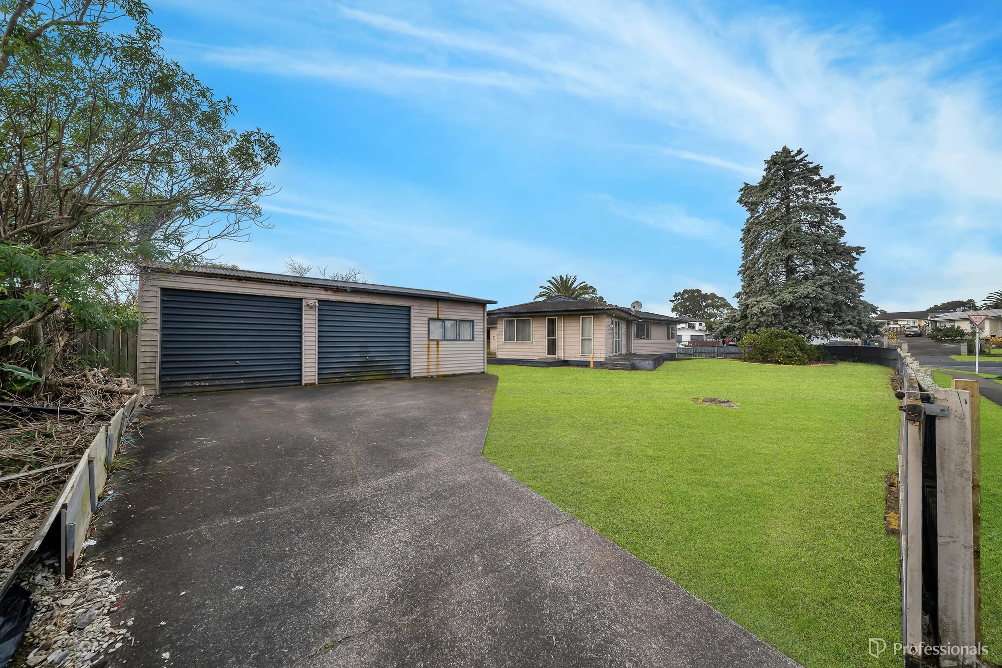 Mangere East 3房  THE PERFECT PROJECT FOR RENOVATORS & BUILDERS!!!