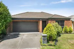 8 Elmwood Place, Craigieburn