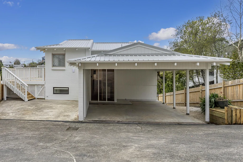 Remuera 4 Bedroom Renovated, Zoned DGZ & Ready to Enjoy