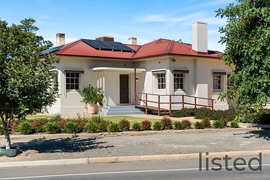 Tanunda 2Moenga A lifestyle envied by many, enjoyed by a few.