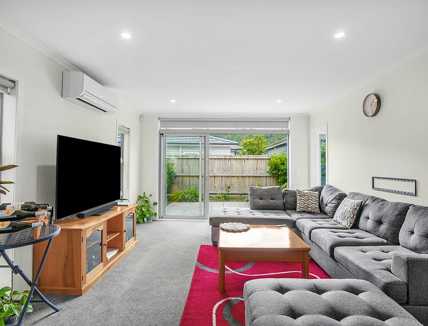 12 Ronalds Way, Taita, Lower Hutt City, 3 Kuwarto, 2 Banyo, House