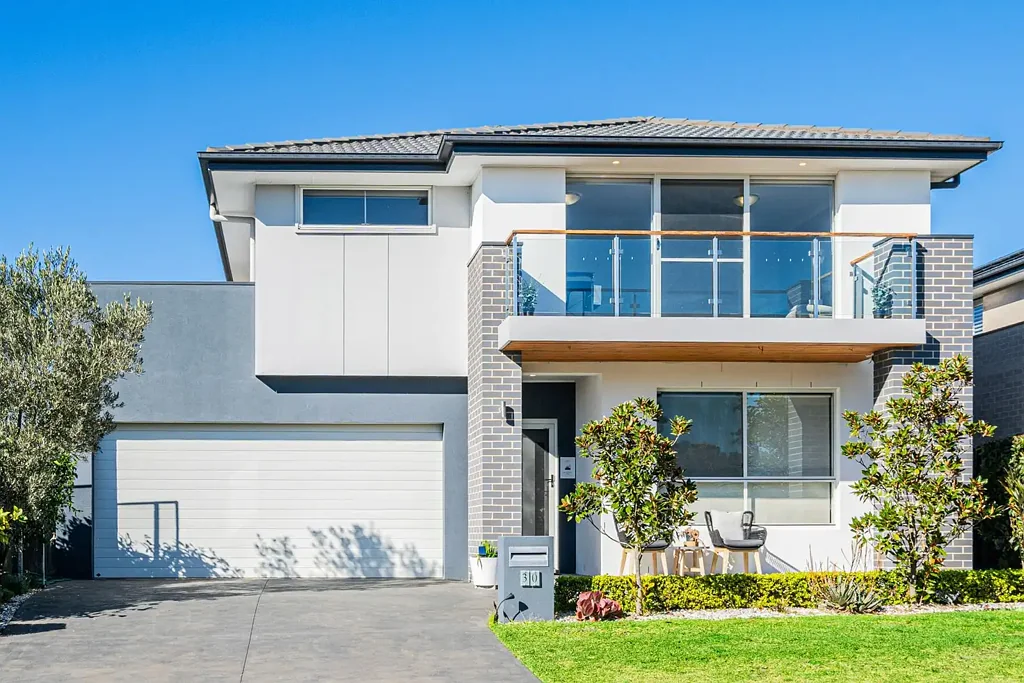 Luxury Family Living with Swim Spa Oasis in North Kellyville