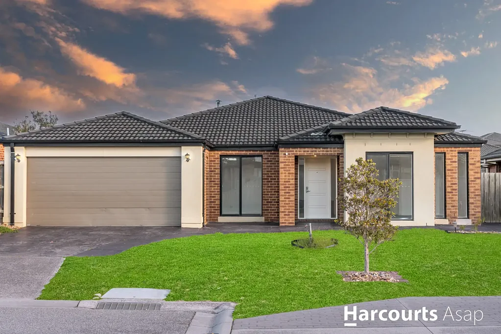 8 Middlesex Court, Cranbourne North, VIC 3977