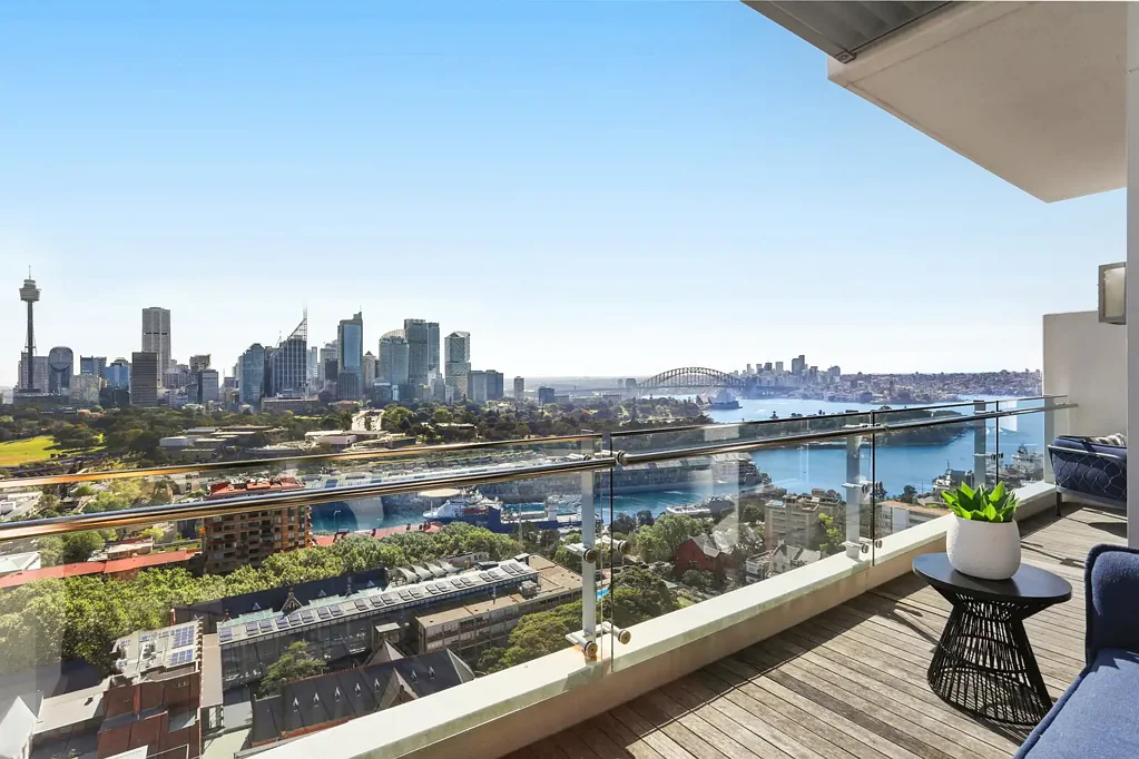 Potts Point 3Kwarto World-Class Penthouse in 'IKON' with Approved Blainey North Bespoke Design Plans.