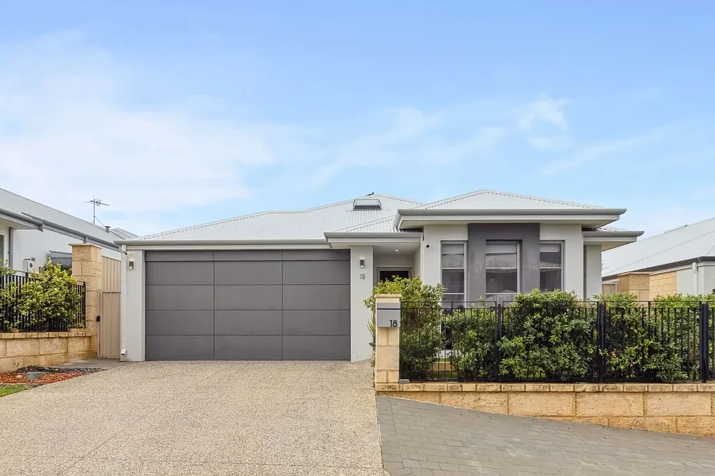 18 Observation Road, Craigie, WA 6025