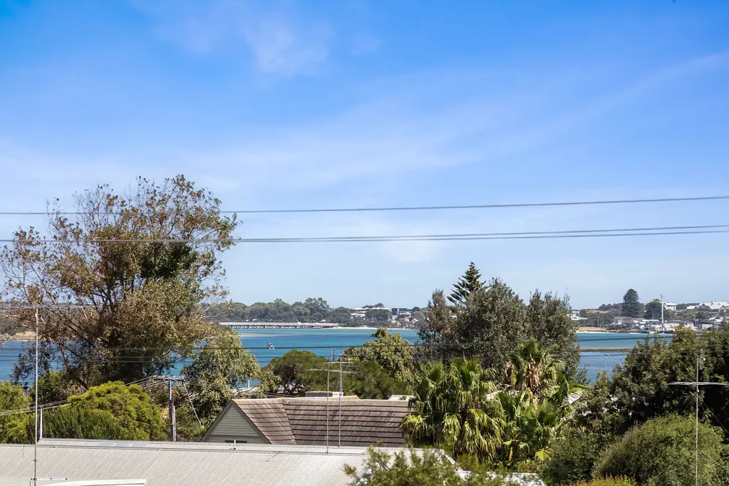 Ocean Grove 3房  Magnificent Views, Location, Affordable Price