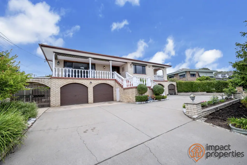 35 Hutchison Crescent, Kambah, ACT 2902