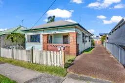 569 Glebe Road, Adamstown