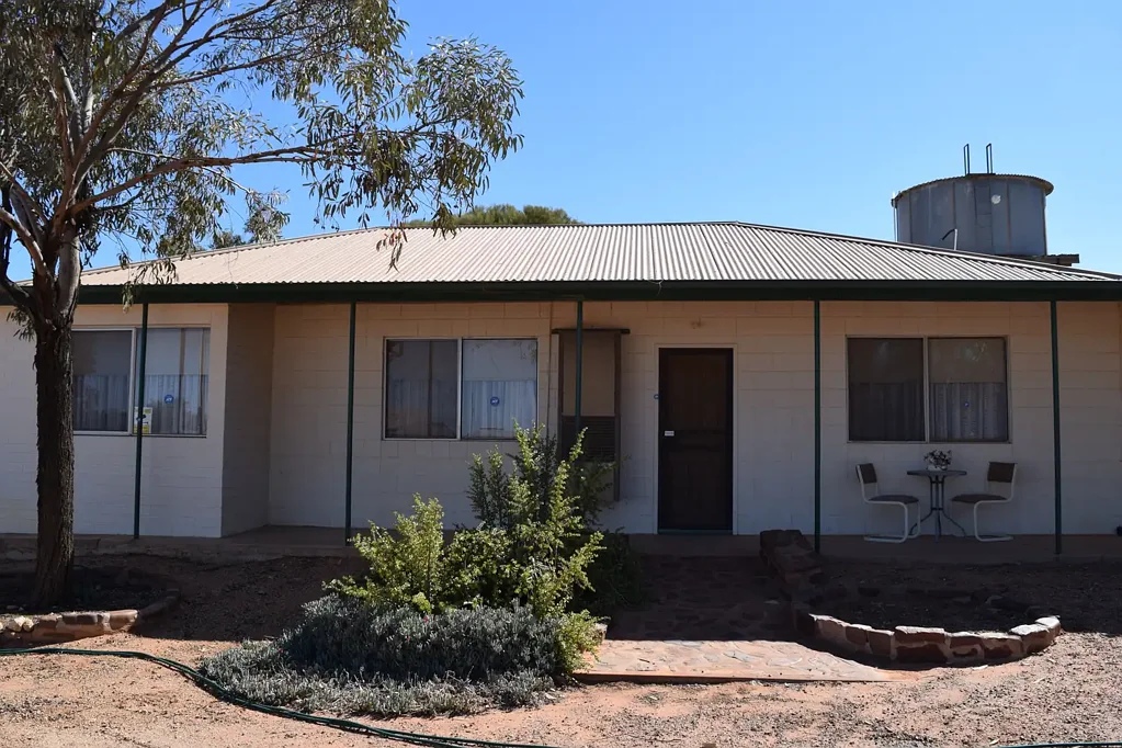 Coober Pedy 3 Bedroom Three-bedroom brick family home with garage, carport and shed!