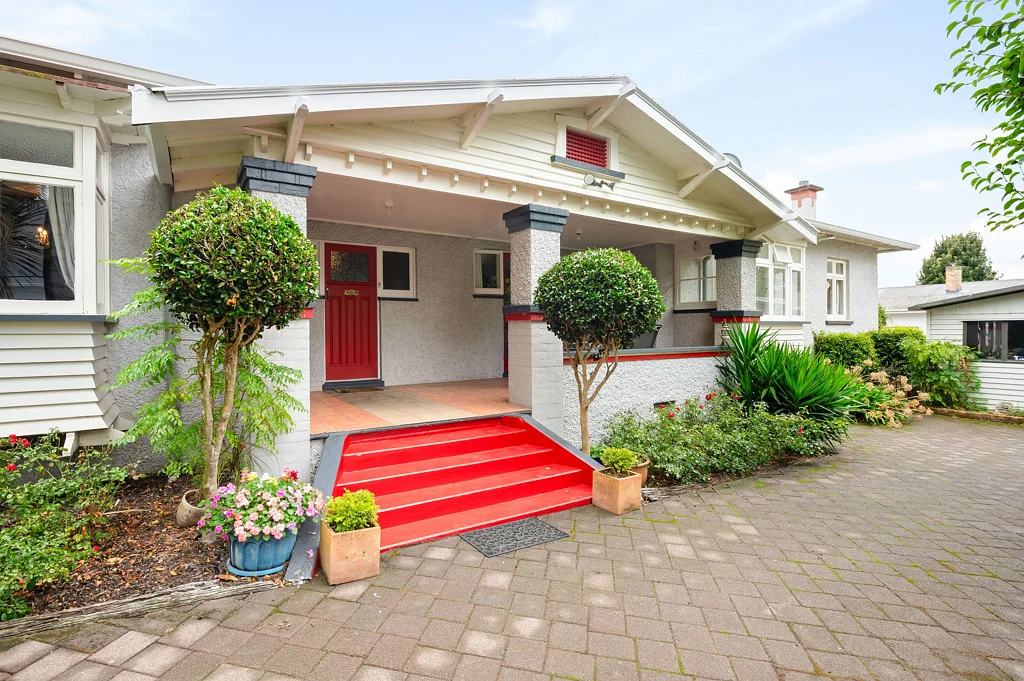 Te Awamutu 3Moenga A Timeless Masterpiece