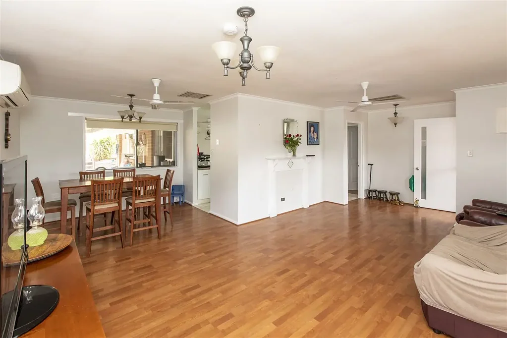 Araluen 4房  Bargain Buying 4 Bedroom Family Home