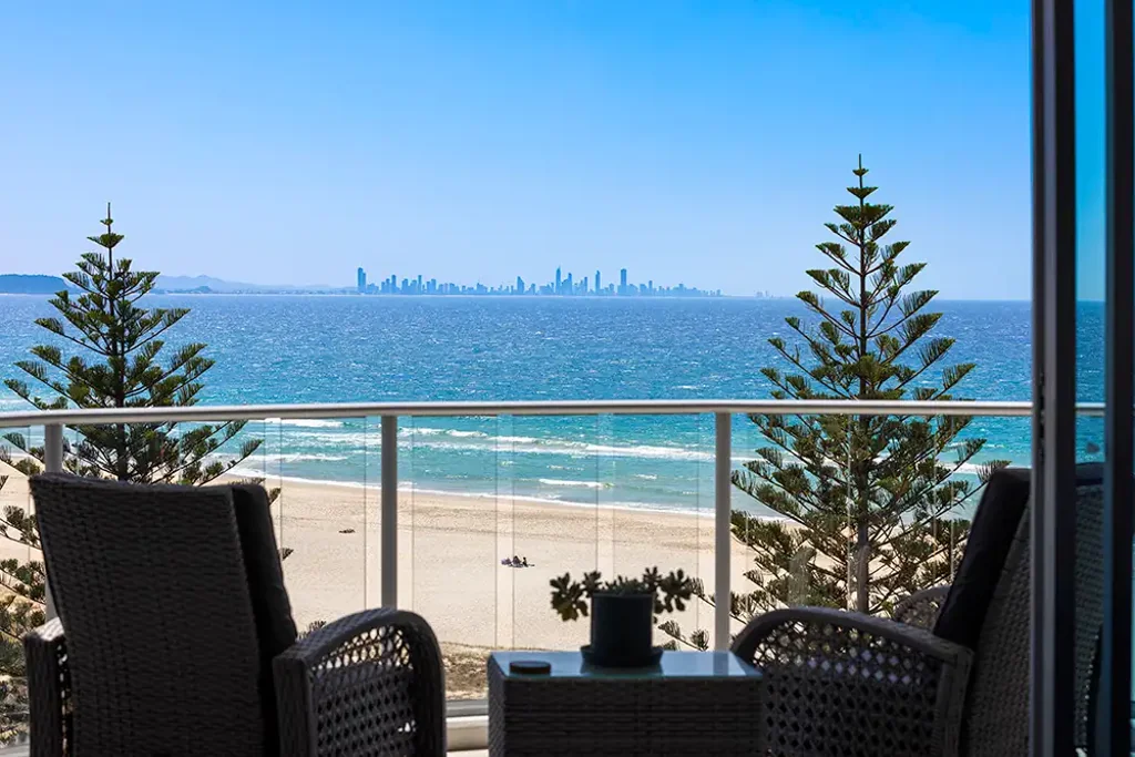 Coolangatta 2ਬੈੱਡਰੂਮ Spectacular 8th Floor Beachfront Apartment – Reflection Tower Two, Coolangatta