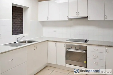 26 Carlingford Street, Bathurst, NSW 2795, 3 Schlafzimmer, 1 Badezimmer, House