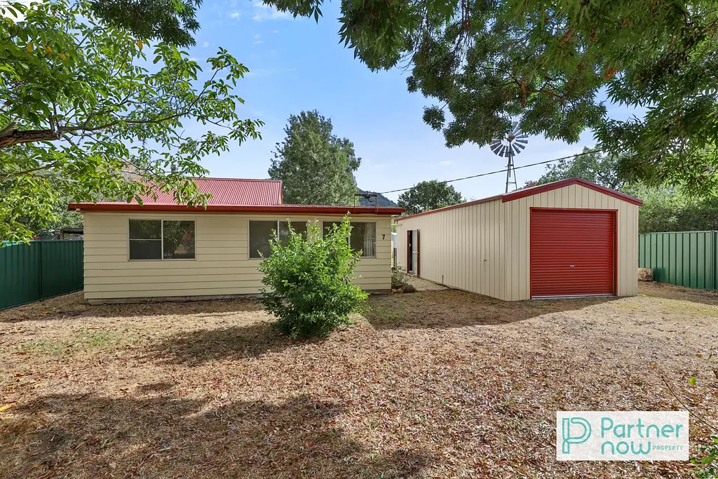 Currabubula 3chambre Practical Village Home with Future Potential