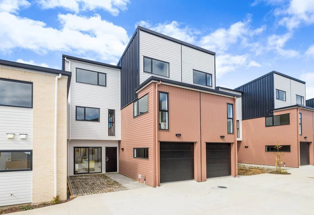 Spacious Four-Bedroom Family Home in Central New Lynn