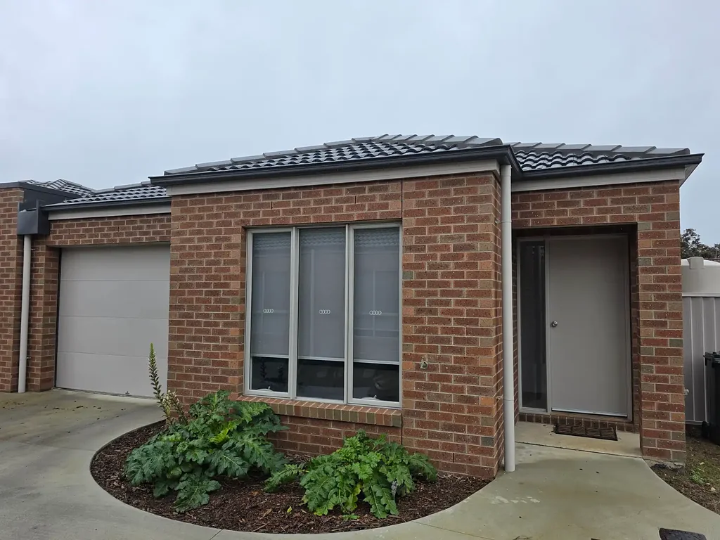 6 MONTH LEASE ONLY - Newly built modern 2BR, 2BA, close to schools, shops, sporting grounds