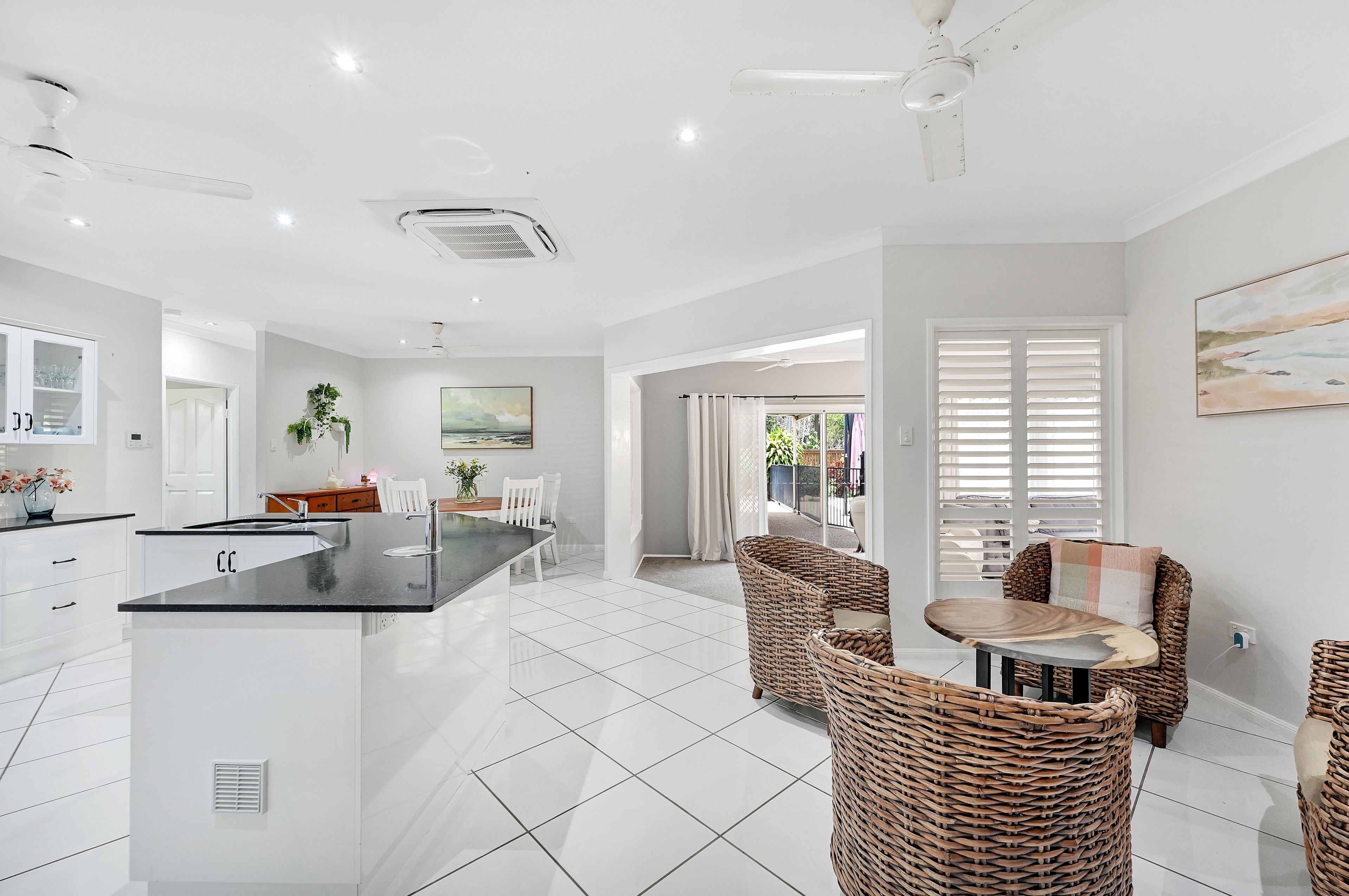 5 HOOK PL, BUSHLAND BEACH QLD 4818, 0 habitaciones, 0 baños, House