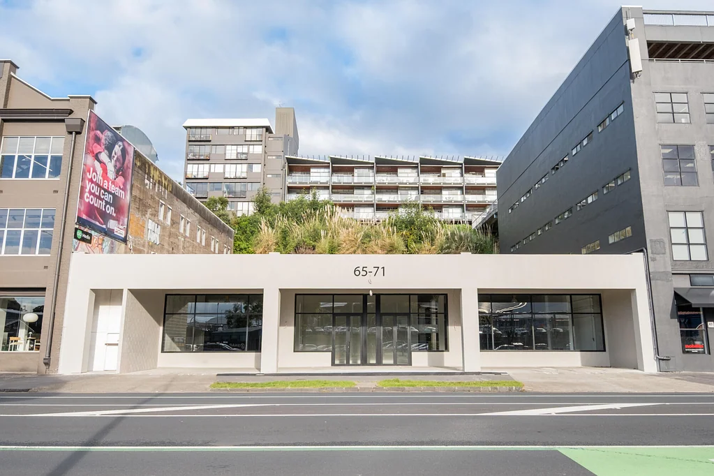 Parnell High-Profile Parnell Showroom