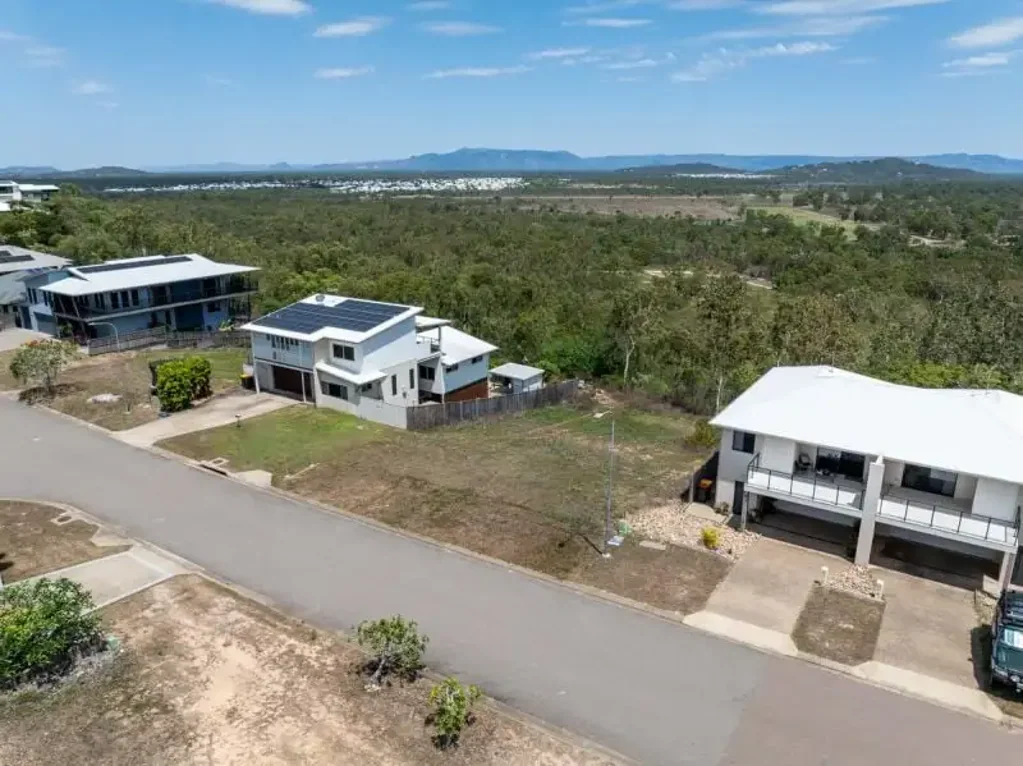 Bushland Beach  VACANT BLOCK WITH EXCEPTIONAL VIEWS