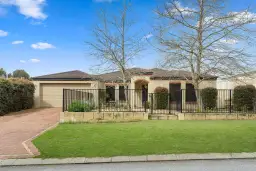 8 Delaporte Turn, Baldivis