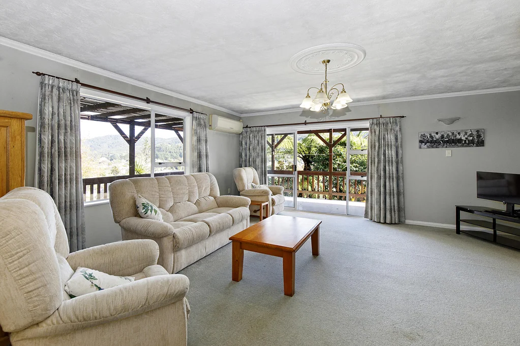Wainuiomata 3ห้องนอน Rare Dual Title Opportunity – BEO $599,000