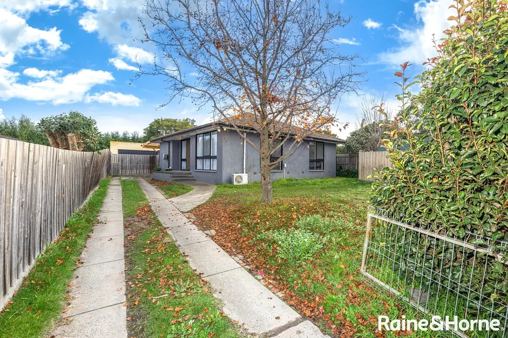 Sunbury 3कमरा Packed with Potential in a Prime Sunbury Location