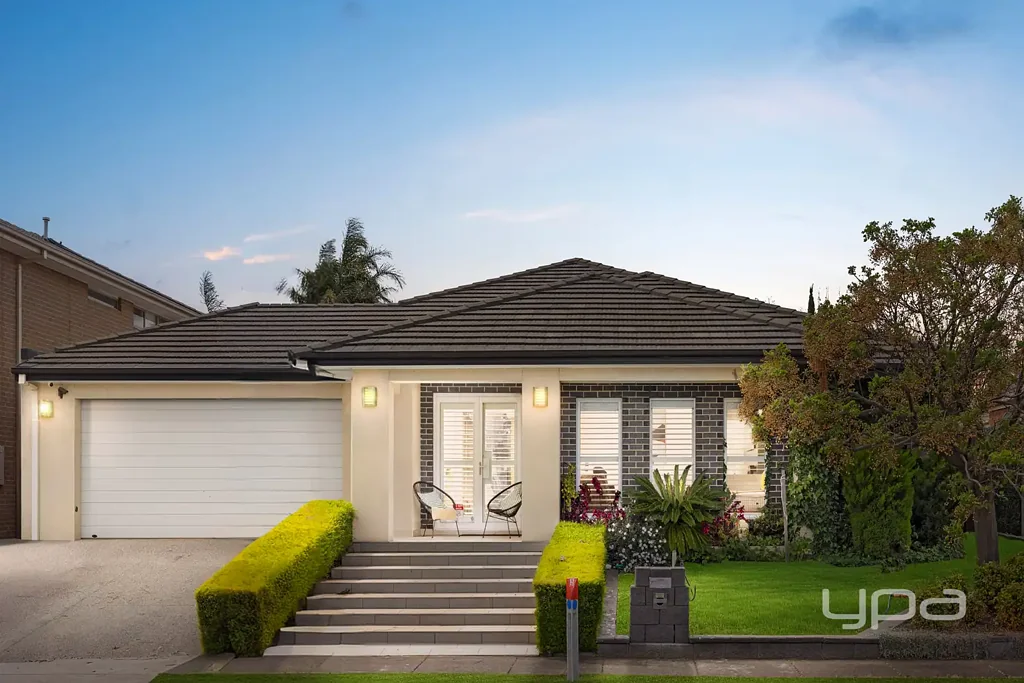 Point Cook 4બેડરૂમ “7 Cruise Street – The Finest Single-Storey in Alamanda Estate”