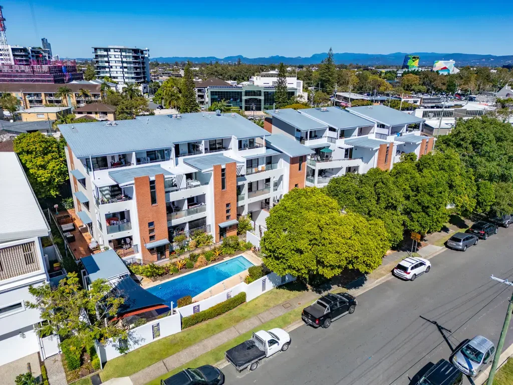 Surfers Paradise 1 Bedroom Newly renovated unit in the heart of Chevron Island